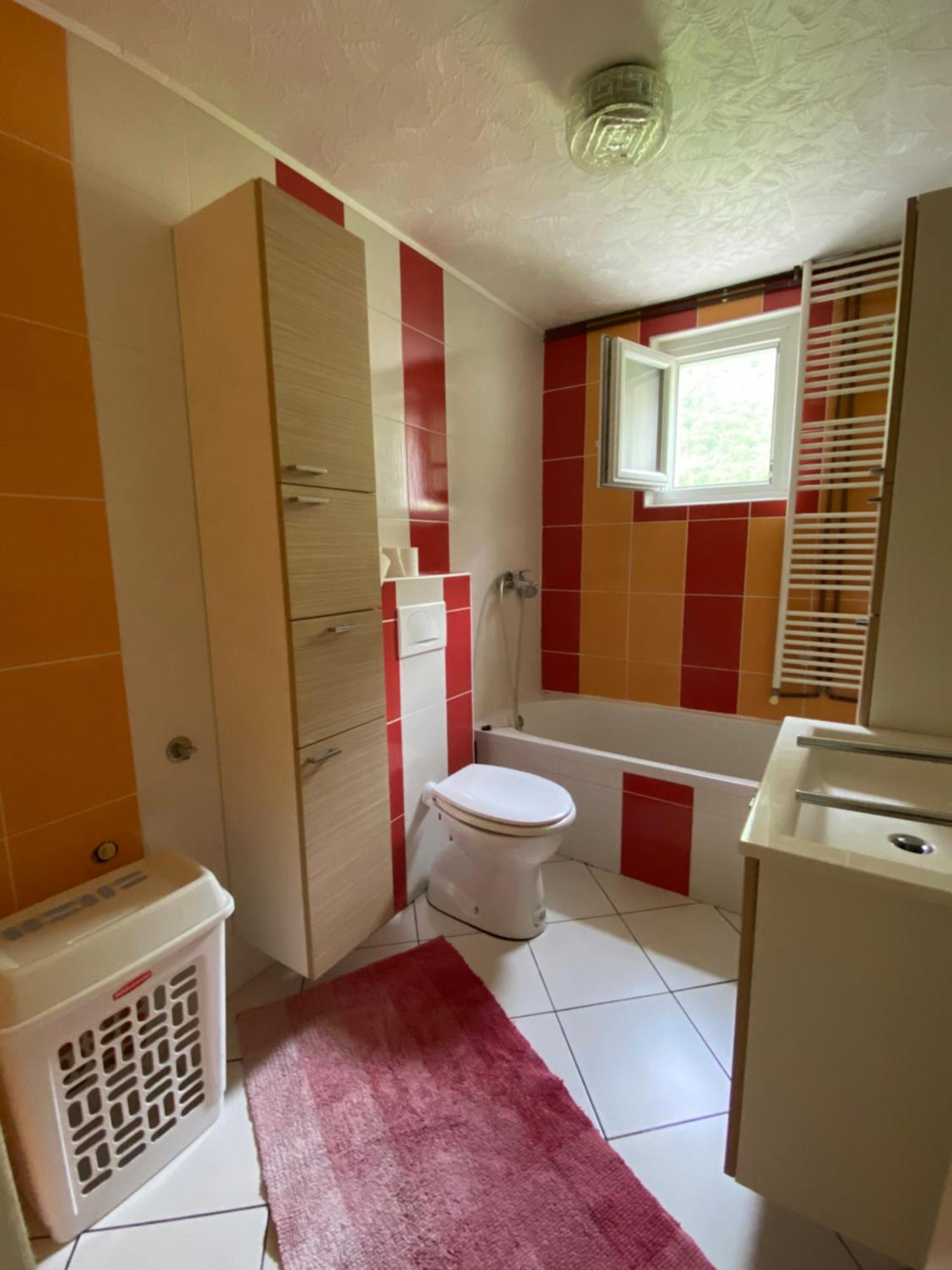 Trnovo Ob Soci Kuhala Apartment Кобарид Екстериор снимка