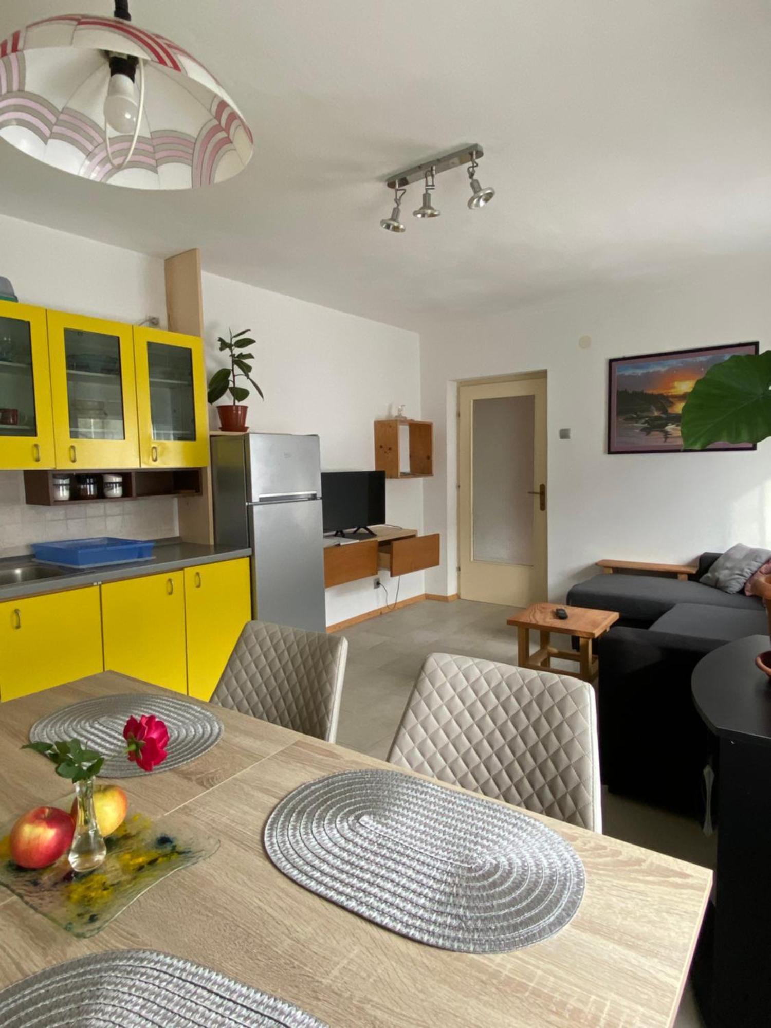 Trnovo Ob Soci Kuhala Apartment Кобарид Екстериор снимка